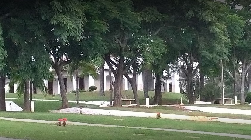 coroa de flores cemitério parque das acácias